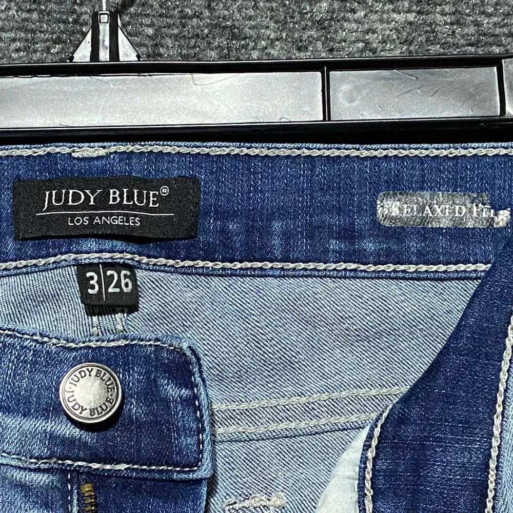 Judy Blue Relaxed Fit Mid Rise Skinny Jeans‎ Distressed Paint Splatter Size 3/26